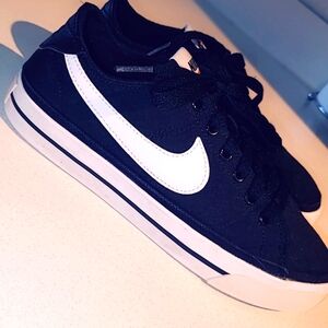 Black Nike Sneakers